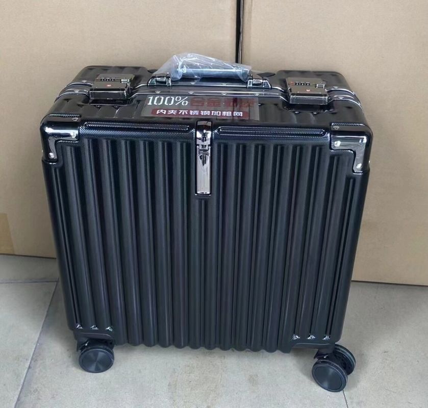 持ち運び用 旅行用箱 防水型 ハードシェル デジタルロック付き 荷物