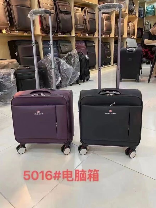 OEM ODM 旅行 屋外 徒歩 防水 カジュアル 学校 コンピュータ インターレイヤー スポーツ バックパック