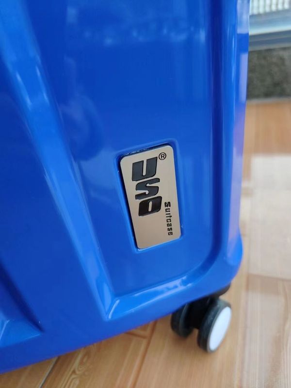 高品質の中国 工場 鮮やかな新デザイン 硬い殻 防水 ギフトセット 荷物 荷物 旅行時間