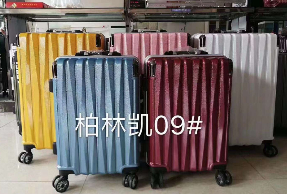 ホットセール 全アルミニウム 旅行用荷物 立体型 アルミニウム 搭乗用ケース 摩擦耐性 炭素繊維の荷物