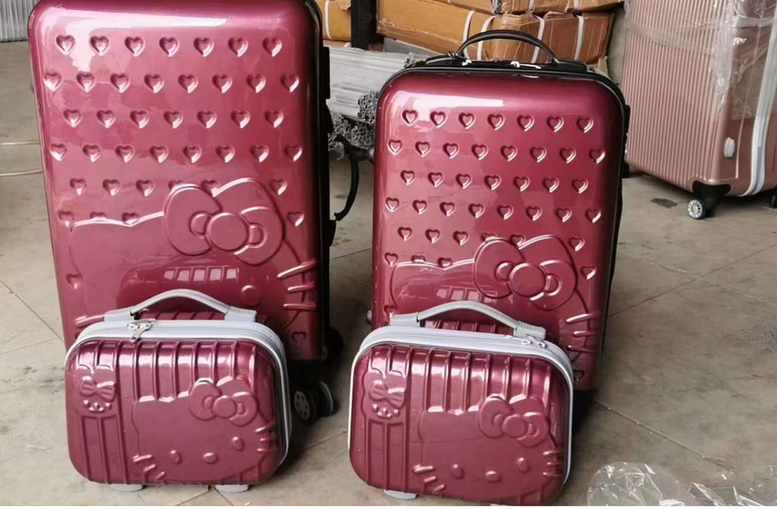 OEM ピンク カラー スピナーホイール付き旅行スーツケース パーソナライズされたパターン バッグ 20インチ 持ち込み袋 軽量 スーツケース