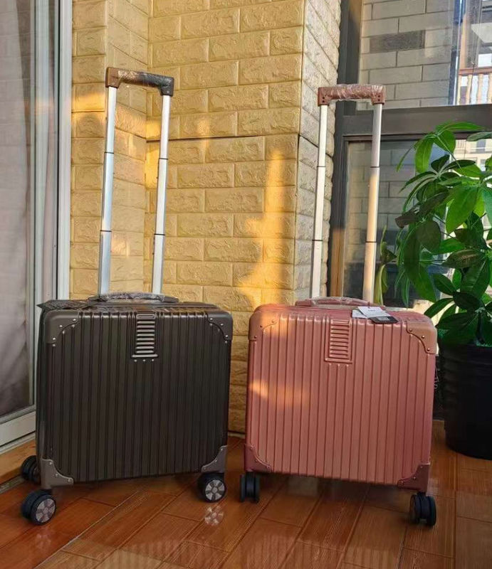 新品 デザイン 荷物 質の高い 防傷 トロリ スーツケース ビジネス コンピュータ 荷物 アルミ枠 スーツケース