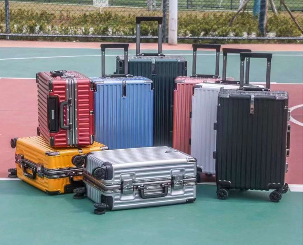 白いスーツケース ABS ハードケース 旅行用荷物 PC トレンドイ アルミフレーム スーツケース フック付き