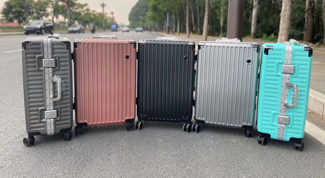 カスタマーデザイン アルミフレーム 荷物ケース 24インチ トロッリーケースセット キャリーオン スーツケース 静かなユニバーサルホイール